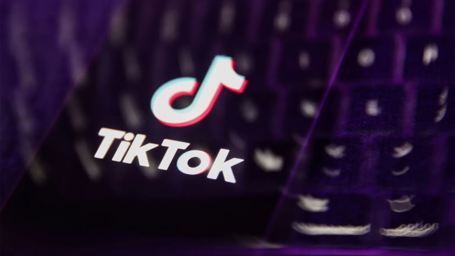 TikTok thử nghiệm cho phép tải video lên đến 60 phút, cạnh tranh trực tiếp với YouTube - Techlade