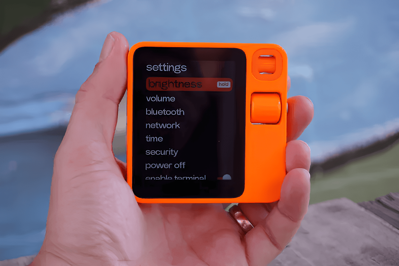 Rabbit giờ đây cho phép bạn huấn luyện R1 thực hiện các nhiệm vụ thay bạn - techlade