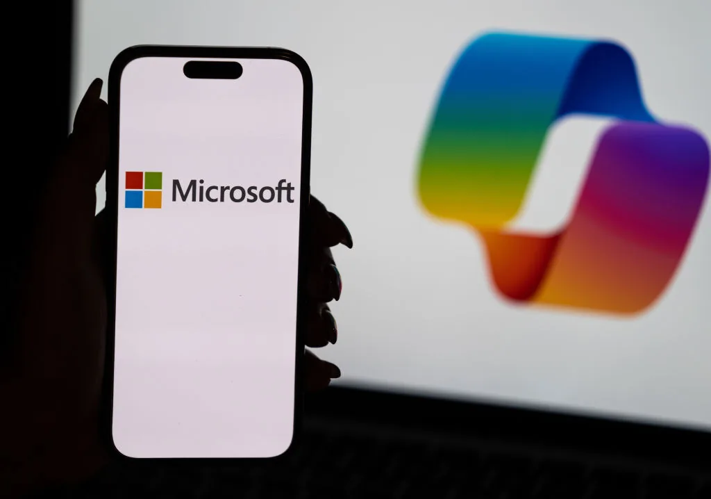 Tin vui cho cộng đồng yêu sách: Microsoft và HarperCollins hợp tác để tạo ra những trợ lý ảo thông minh hơn - techlade