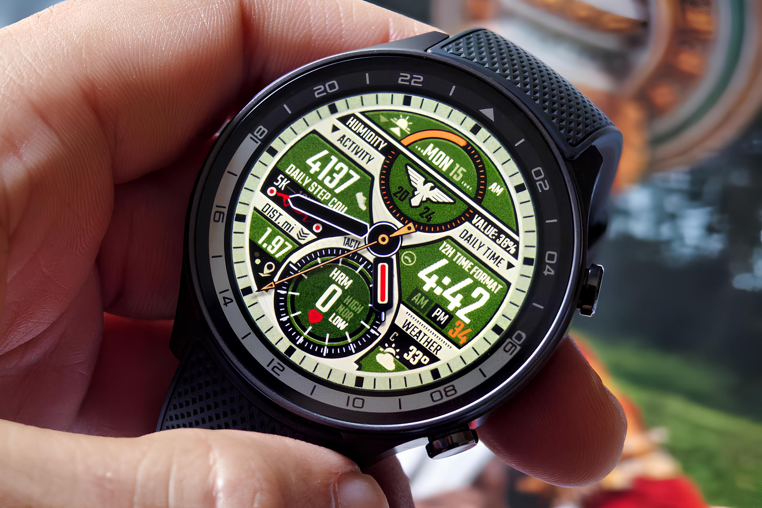 OnePlus Watch 3 vs. Apple Watch: Cuộc đua núm xoay trên smartwatch? - techlade