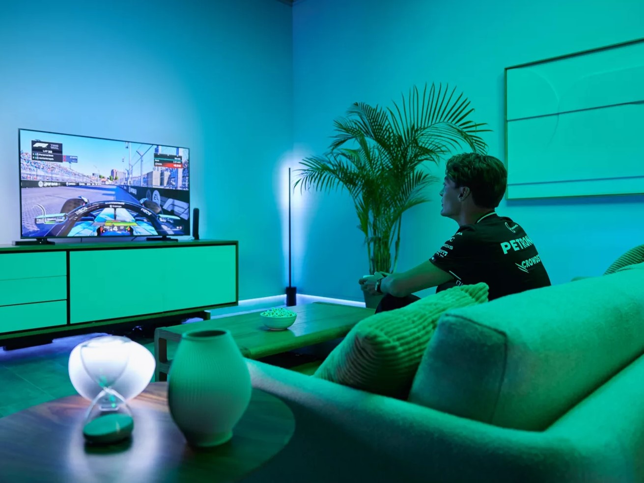 Philips Hue Play HDMI: Cải tiến mạnh mẽ với firmware 2.4.2 - Techlade