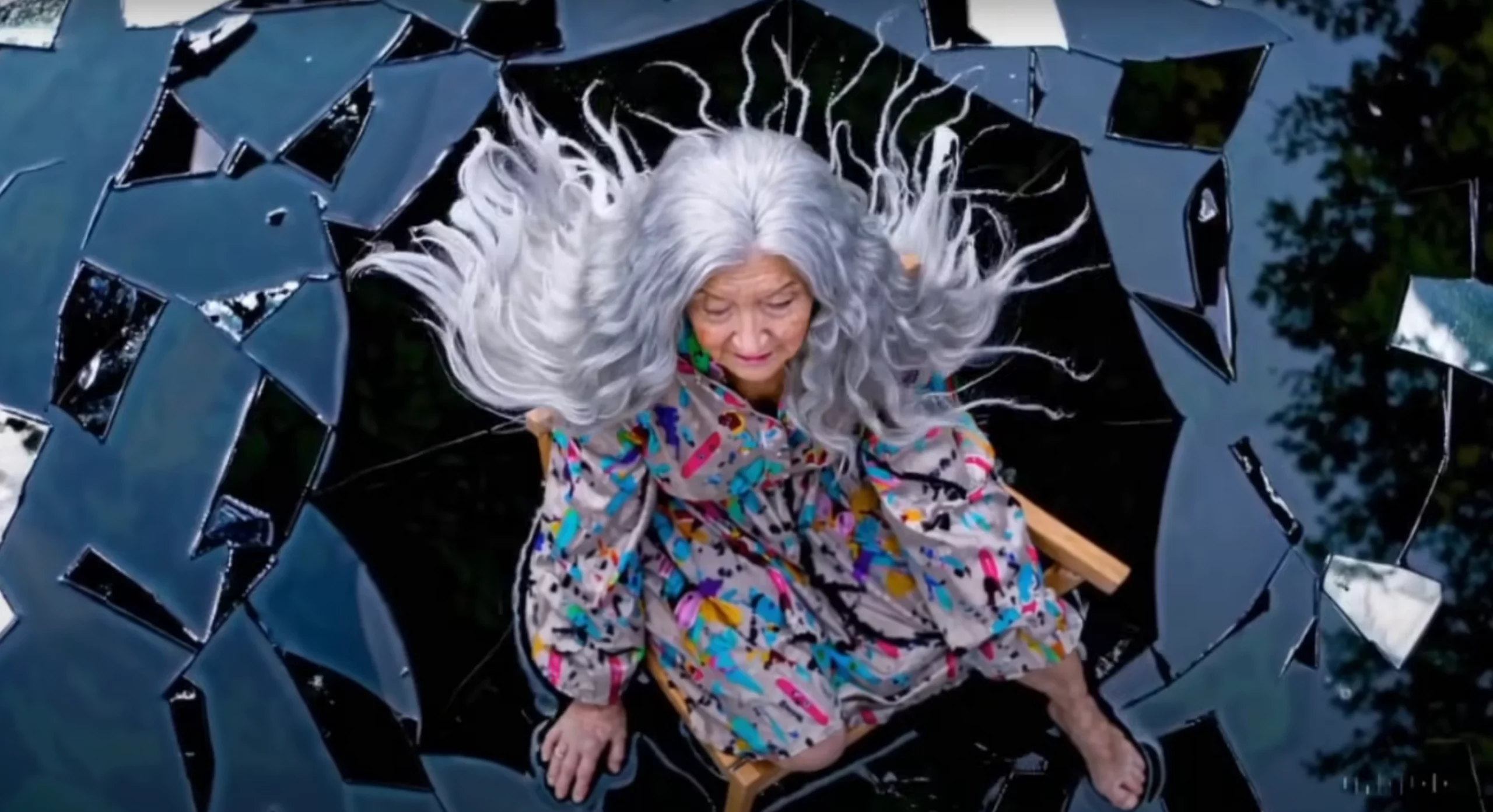 Sora của OpenAI "thổi hồn" vào "Surreal Elderhood" đầy mê hoặc