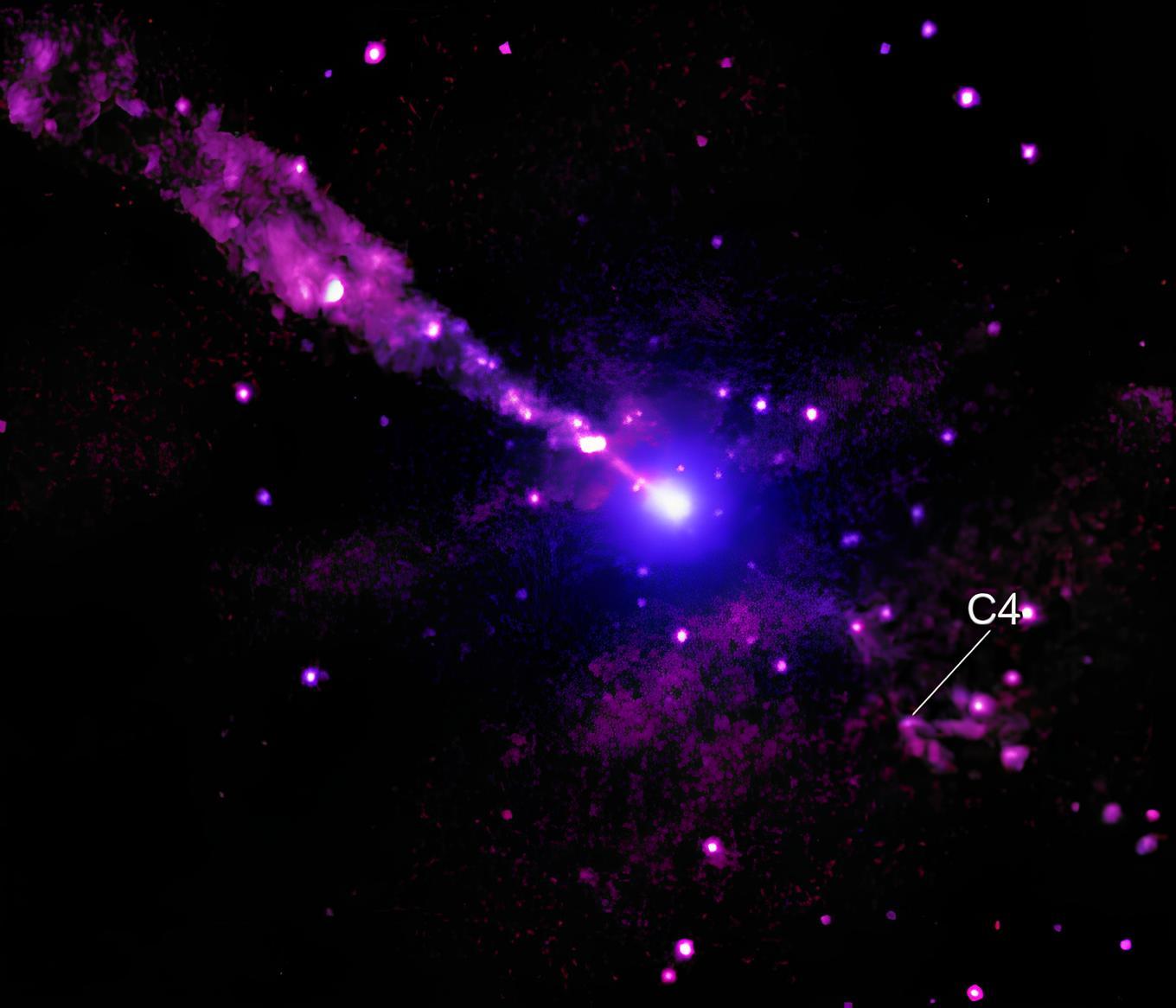 Chandra hé lộ bí mật "đen tối" của vũ trụ - Techlade