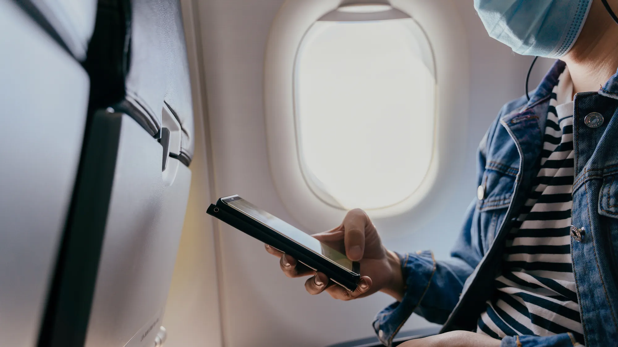 Chế độ máy bay: Quy định kỹ thuật hay trải nghiệm hành khách? - Techlade