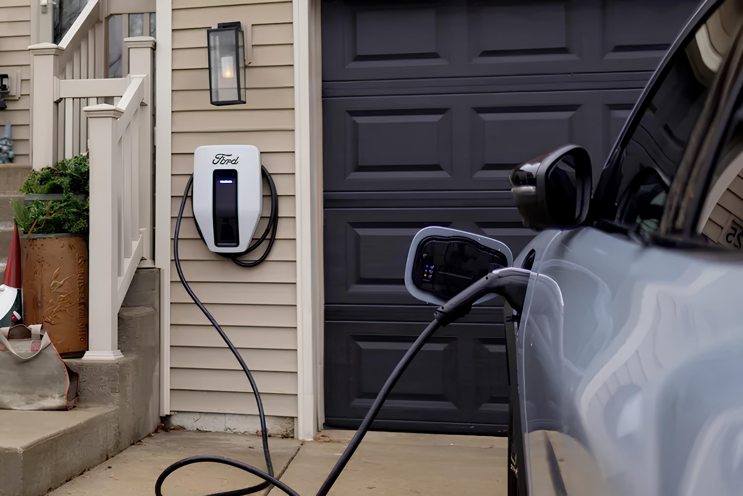 Ford "chơi lớn", tặng gói sạc miễn phí cho khách hàng mua xe điện - techlade