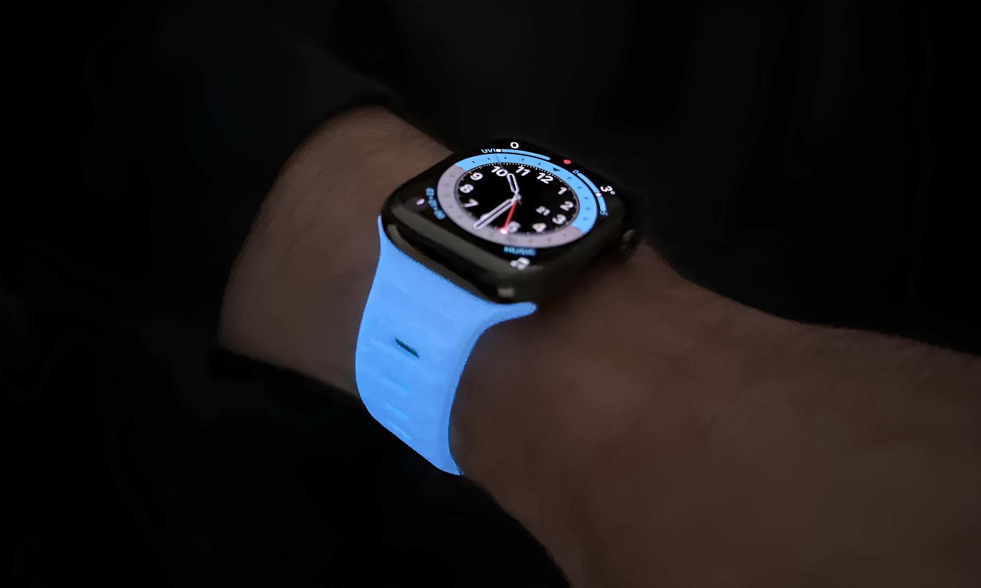 Điều gì khiến dây đeo Apple Watch phát sáng của Nomad được yêu thích? - techlade