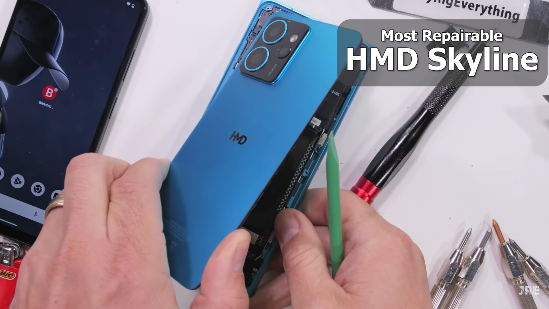 JerryRigEverything công bố bảng xếp hạng smartphone năm 2024 - Techlade