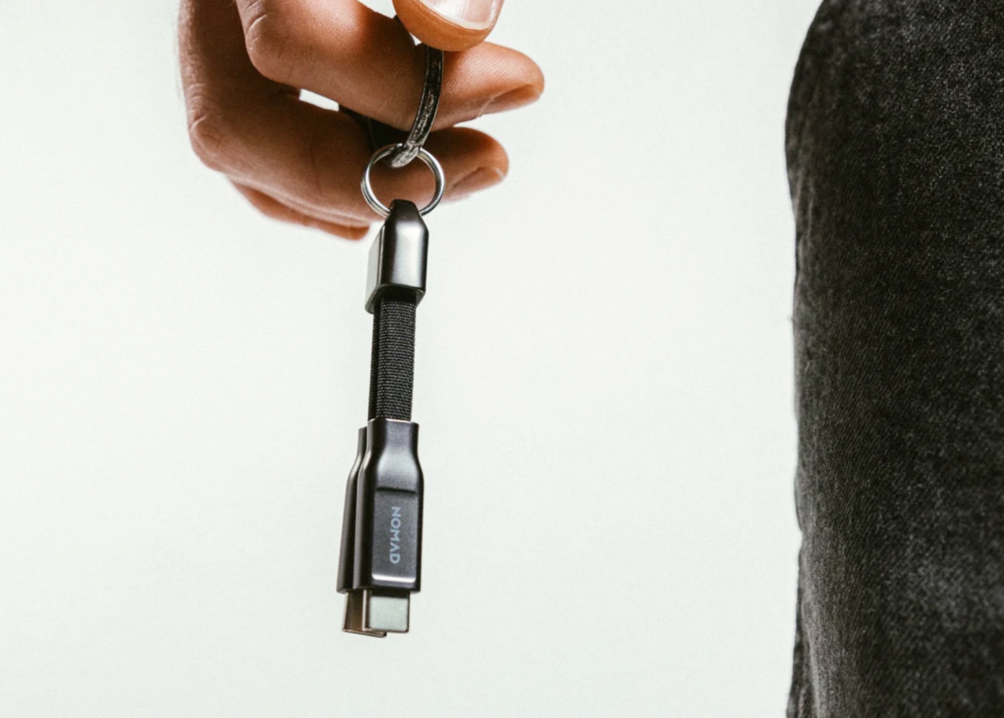 Nomad ChargeKey V2: Cáp sạc USB-C "tí hon" cho móc khóa, "lên đời" với sạc 240W - Techlade