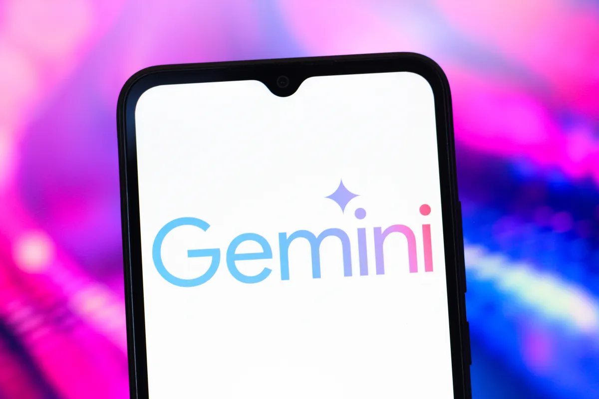 Cập nhật mới: Sử dụng Google Gemini bằng giọng nói ngay trên màn hình khóa iPhone - techlade
