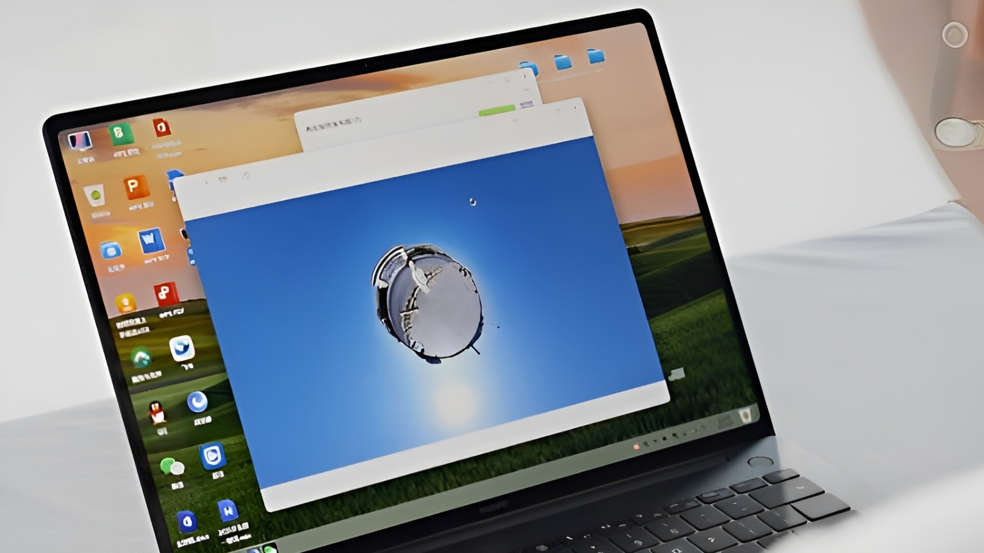 Kỳ phùng địch thủ xuất hiện: Laptop AI 'cây nhà lá vườn' của Huawei ra mắt tháng 4 - TECHLADE