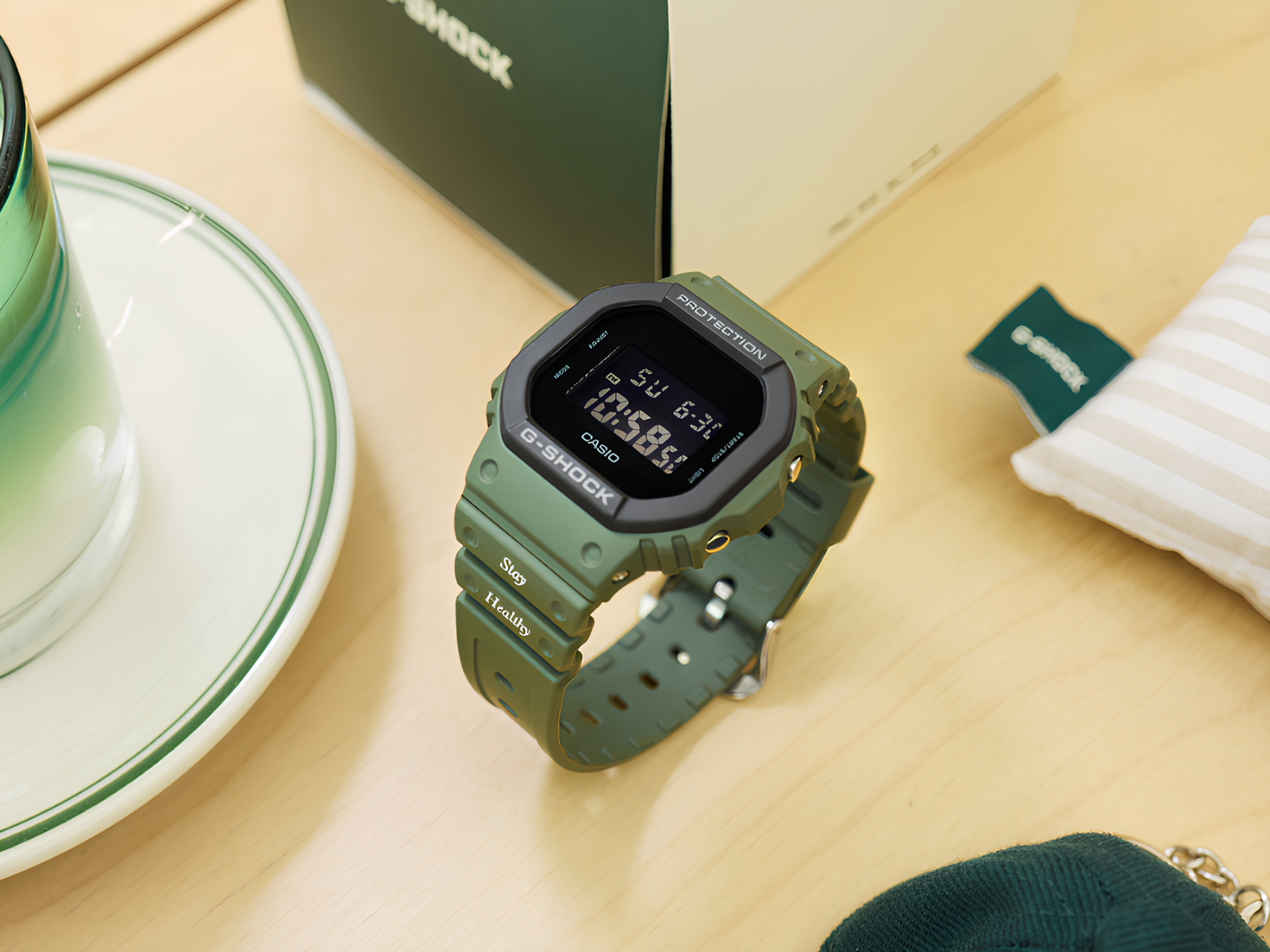 Casio DW-5610UU-3PRM: Đồng hồ G-Shock kết hợp MondaySleepingClub - Techlade