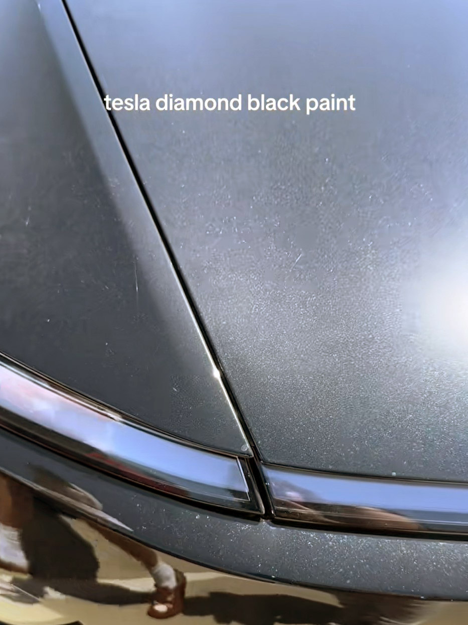 Tesla Model Y Juniper: Chiêm ngưỡng màu Diamond Black lấp lánh dưới nắng - Techlade