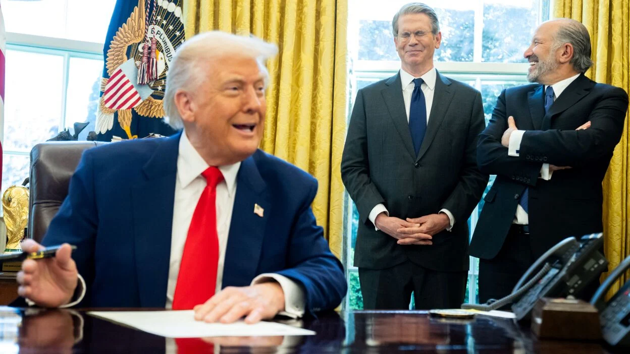 Bước ngoặt bất ngờ: Chính quyền Trump rút lại quyết định miễn thuế smartphone, laptop - techlade