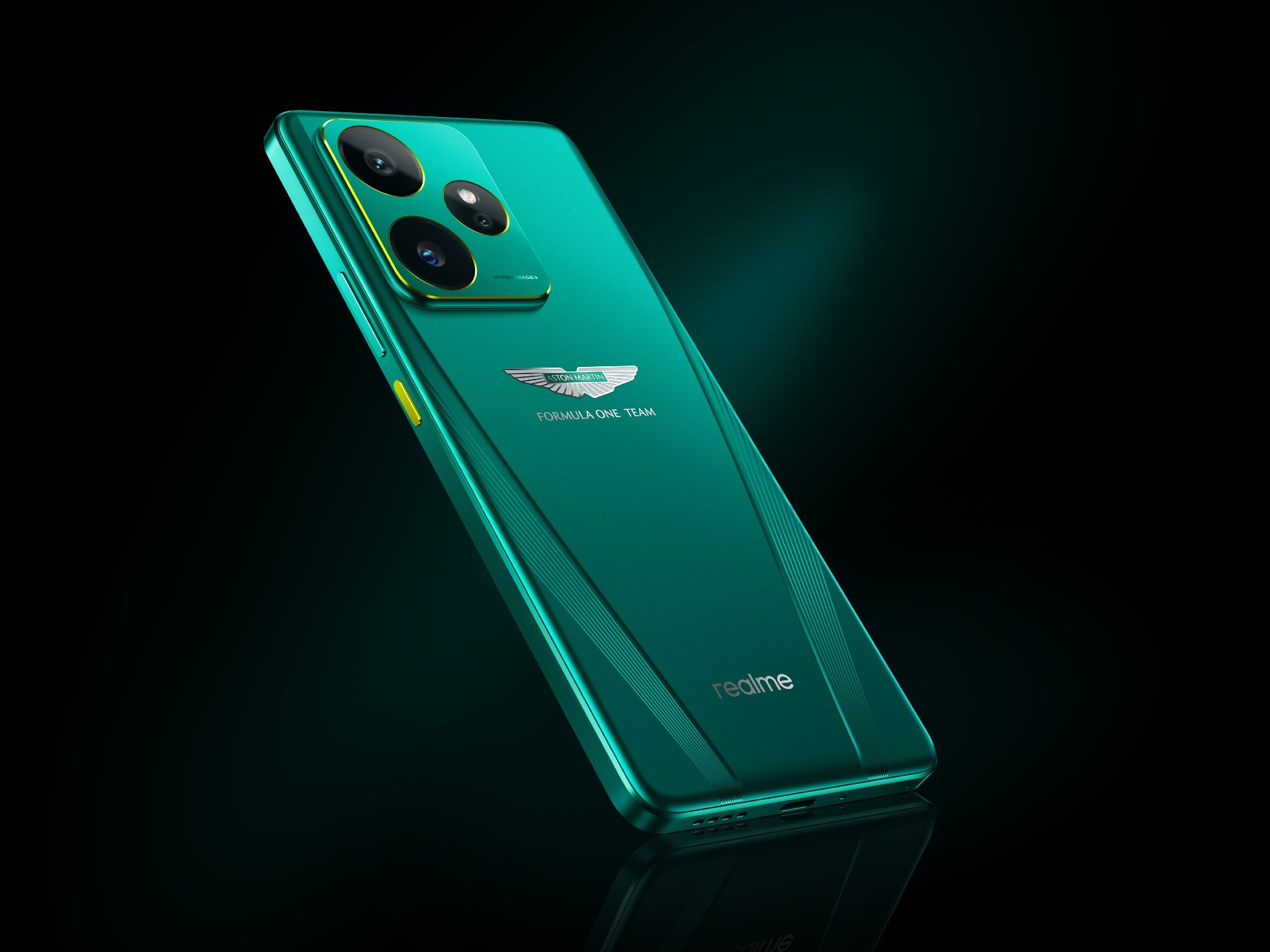 Realme GT 7 Dream Edition: Smartphone "tốc độ" hợp tác Aston Martin, màu Racing Green - Techlade