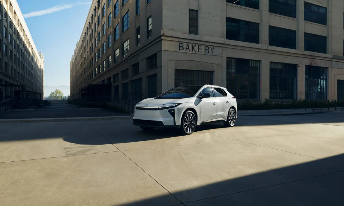 Toyota chính thức giới thiệu bZ 2026: SUV điện thông minh hơn, phạm vi hoạt động xa hơn - techlade
