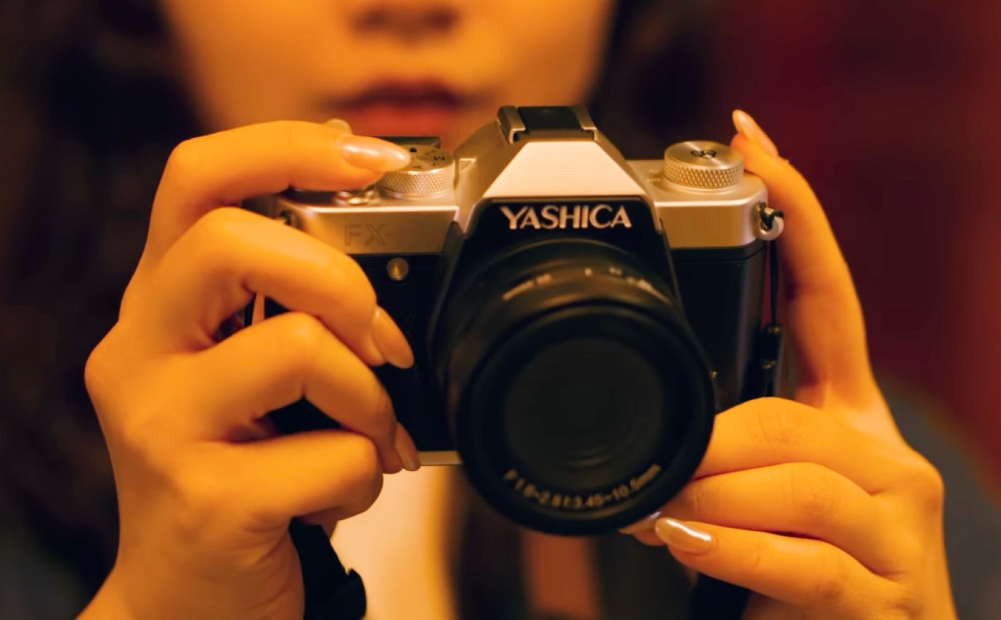 Yashica FX-D 100 và FX-D 300 ra mắt: Máy ảnh lai kỹ thuật số và analog, màn hình lật - Techlade