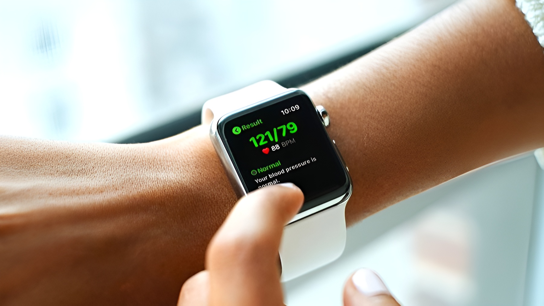 Apple Watch Series 11 lộ diện: Hỗ trợ đo huyết áp, bản redesign lớn với cảm biến gấp đôi - Techlade