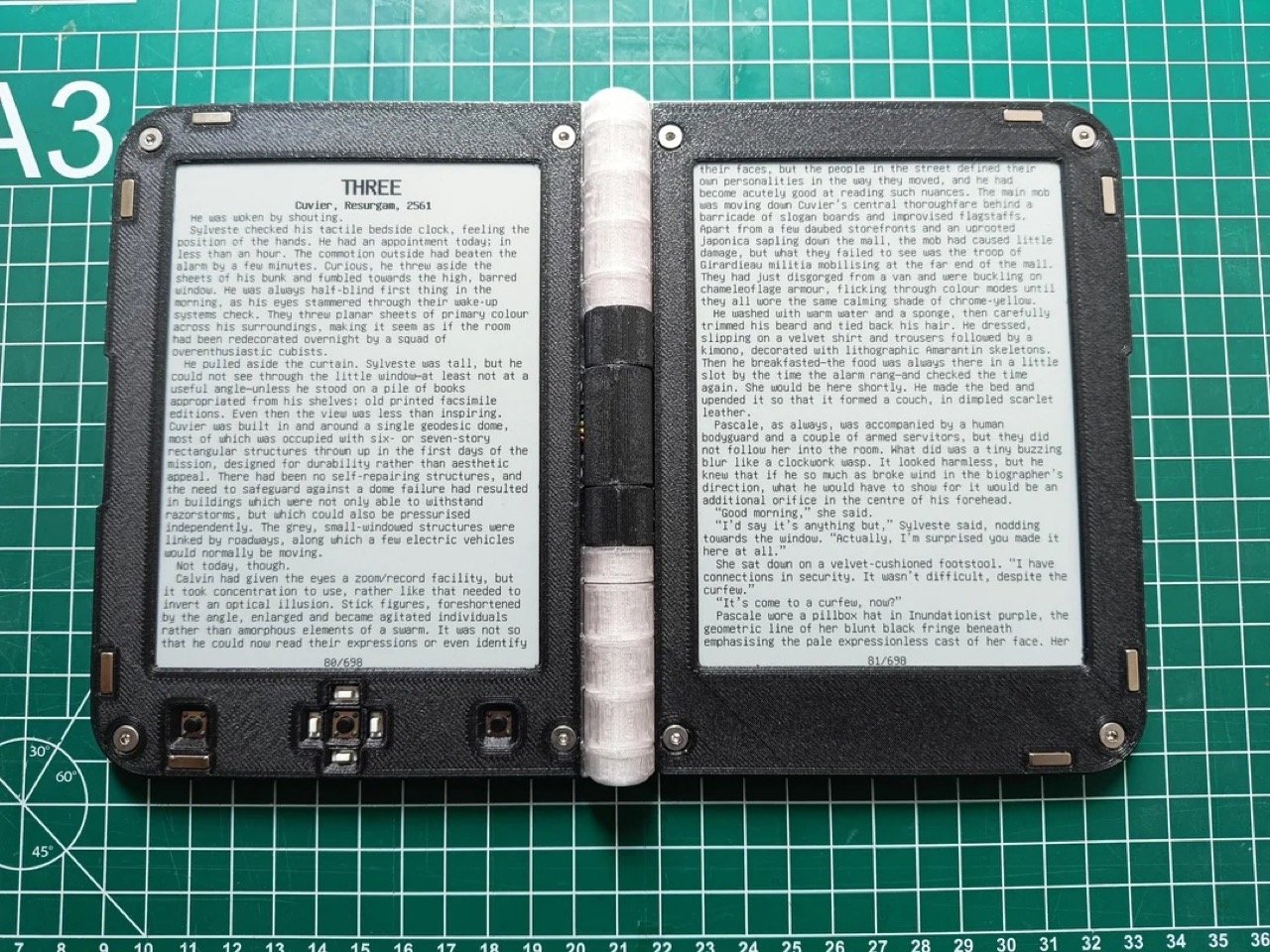 E-reader màn hình kép "tự chế" của Reddit - Techlade