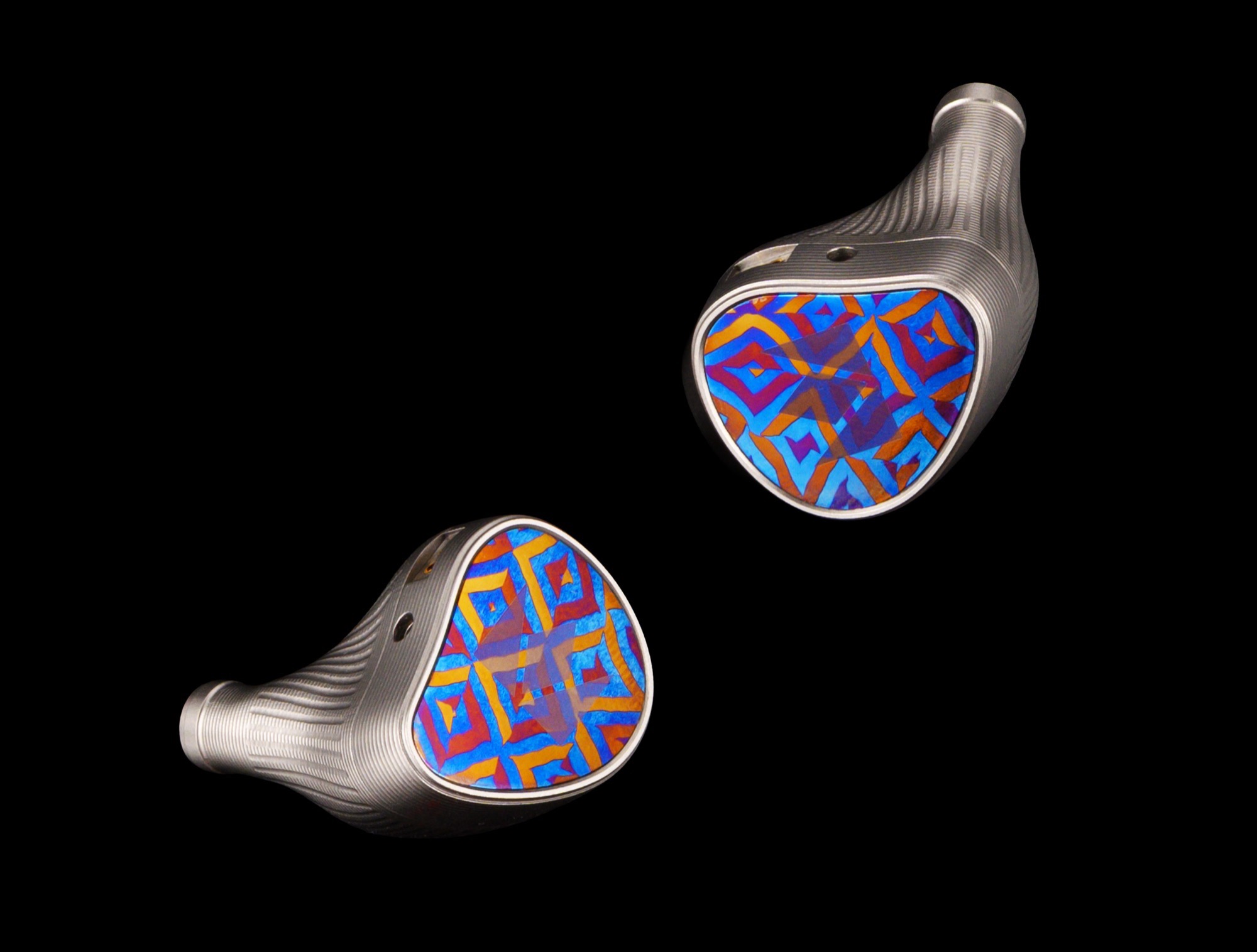 Noble Audio Kronos ra mắt: Tai nghe flagship 9 driver, vỏ titan Damascus - Techlade