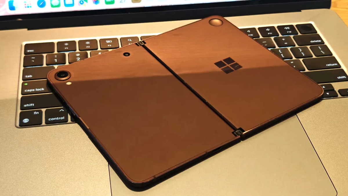 Lộ diện nguyên mẫu Surface Duo "đã chết" Andromeda - Techlade