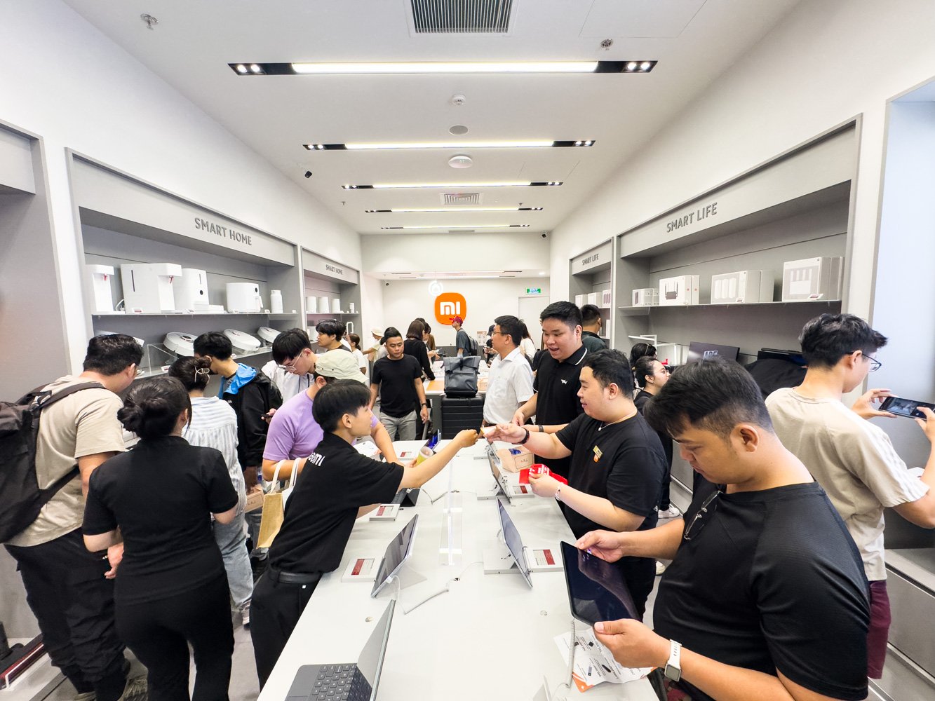Xiaomi 'đặt chân' tới Việt Nam, mở Xiaomi Store chính hãng đầu tiên - Techlade