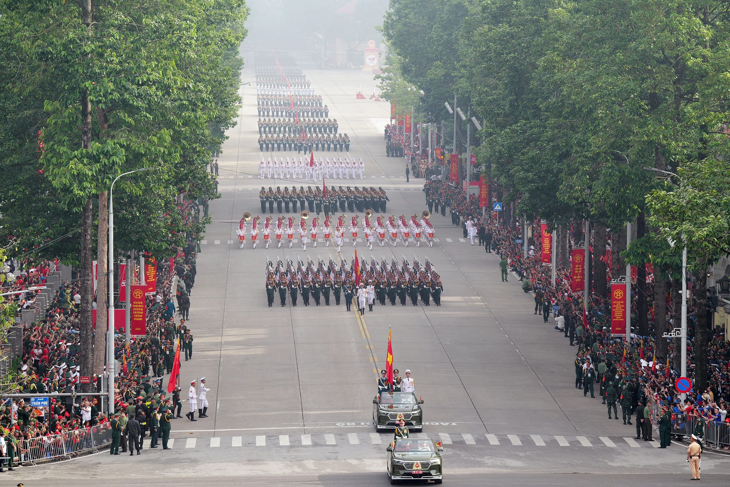 Tổng bí thư Tô Lâm: 'Quân đội phải làm chủ tác chiến mạng, điện tử, vũ trụ' - Techlade