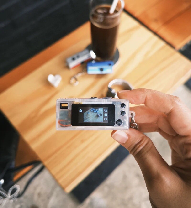Kodak ra mắt Charmera: Máy ảnh đồ chơi retro giá 760.000 VNĐ, nặng chỉ 30g - Techlade
