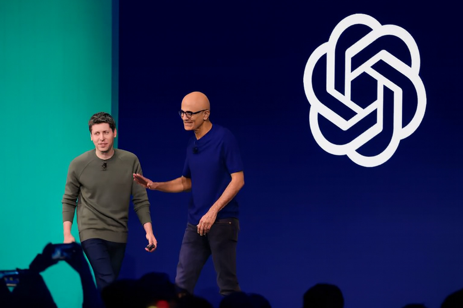 Microsoft chuẩn bị nắm giữ cổ phần lớn tại OpenAI, định giá công ty có thể đạt 150 tỷ USD - Techlade